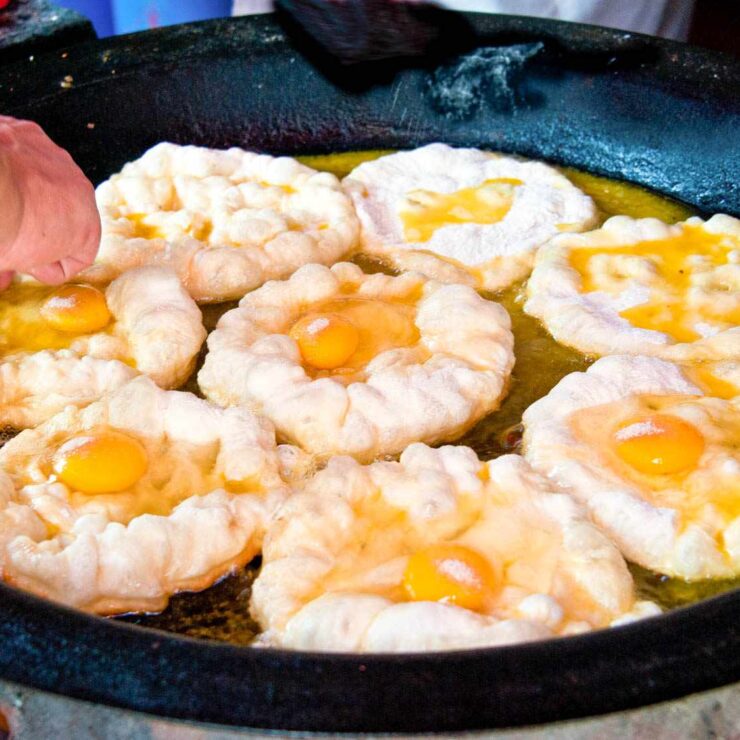 Exploring Shanghai’s Street Food Scene: Delicious Eats You Can’t Miss
